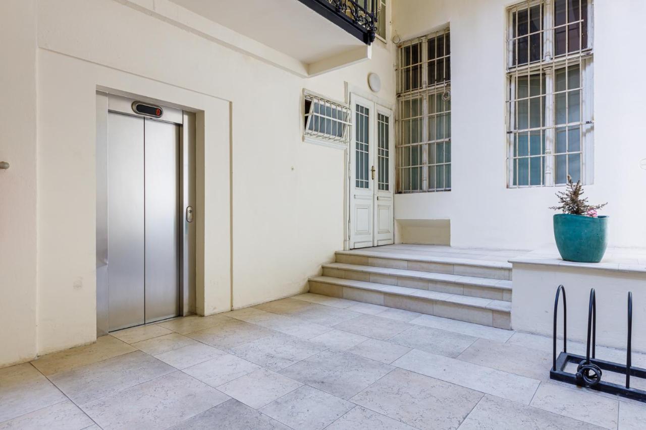 Newly Renovated Apartment In The Old Town ブラチスラヴァ エクステリア 写真